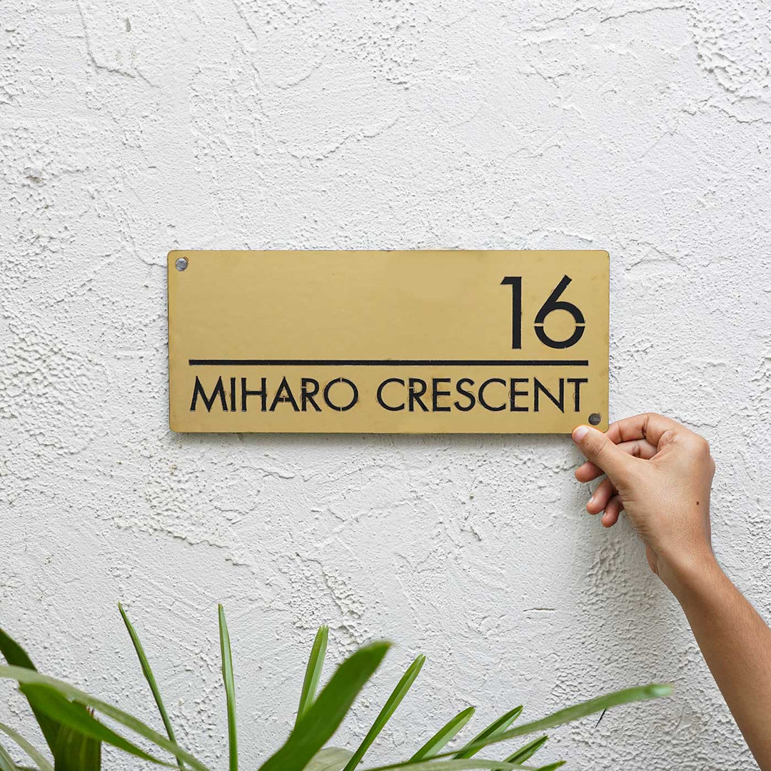 Personalized Family Name Sign, Custom Last Name Metal Wall Art for Indoor/Outdoor
