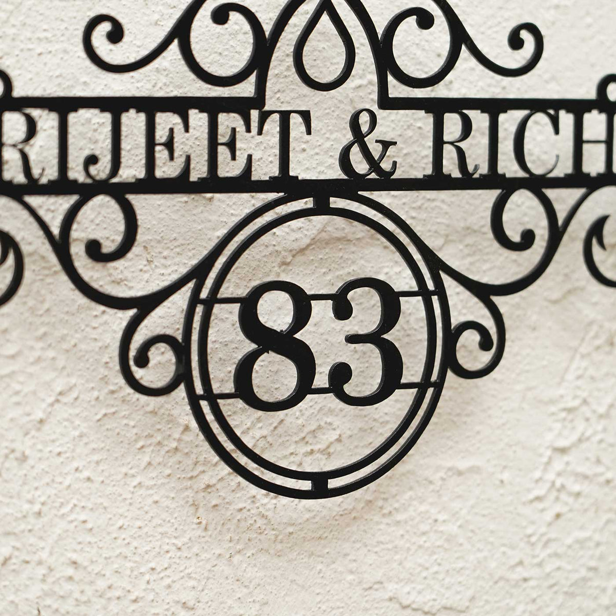 Personalized Family Name Sign, Custom Last Name Metal Wall Art for Indoor/Outdoor